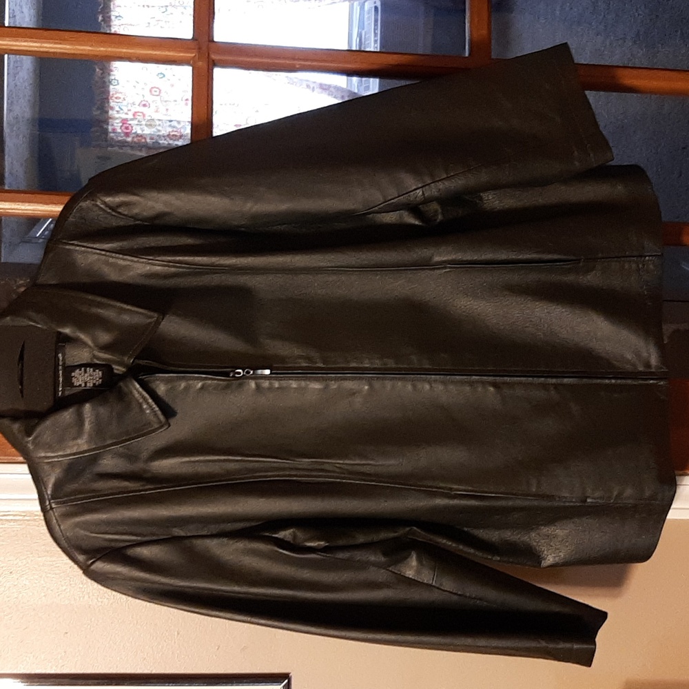 Nice leather jacket - Picture 10 of 12